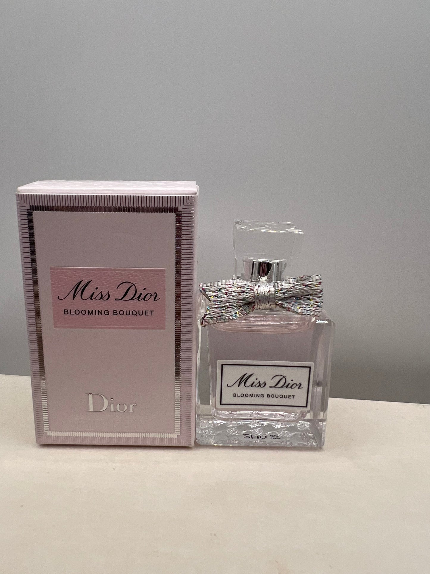 Miniature miss dior blooming bouquet